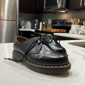 Dr. Martens Gibson